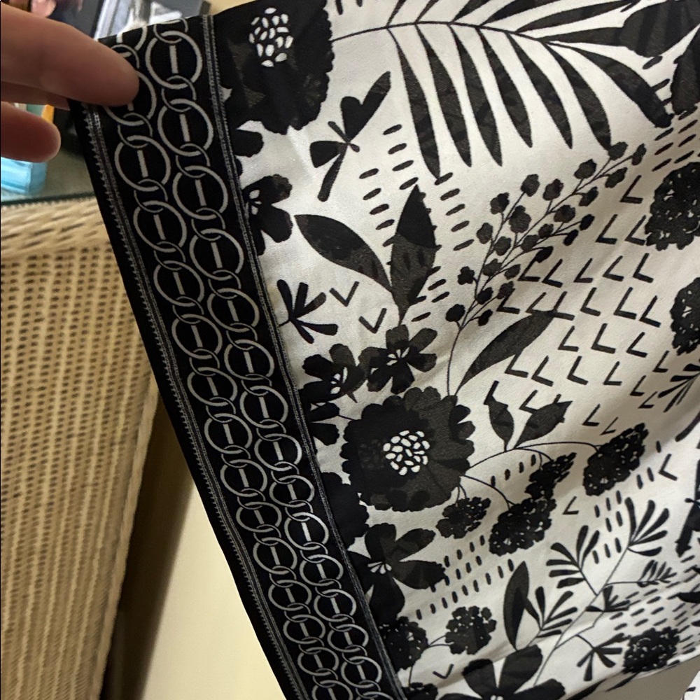 Max Studio Monochrome Floral Kimono - Picture 3 of 6